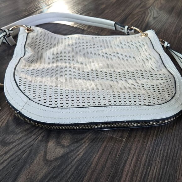 Unbranded Faux White Leather Shoulder Bag w/ Expandable Width NWOT - Picture 6 of 12